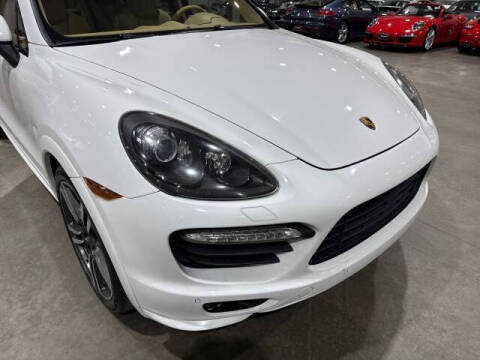 2013 Porsche Cayenne GTS
