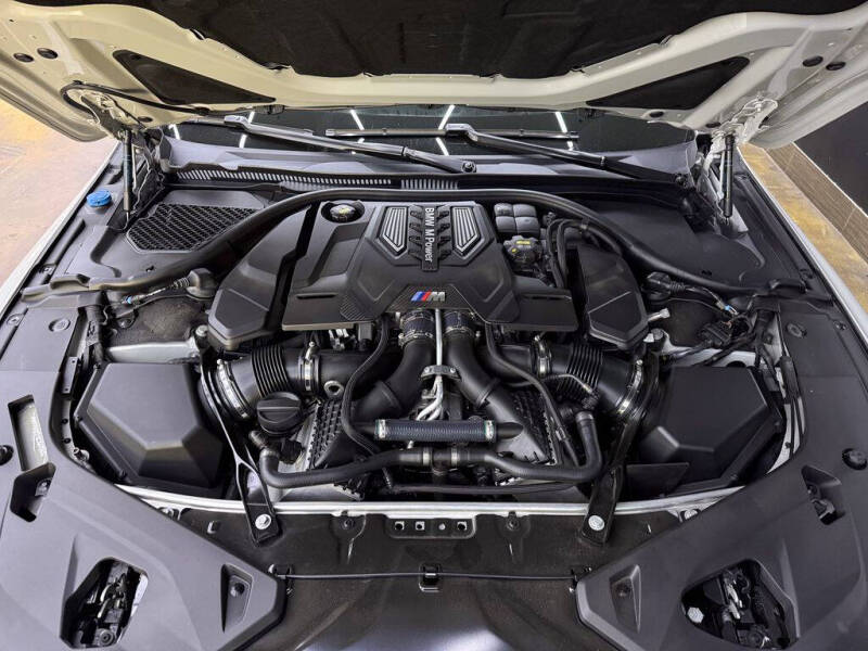2022 BMW M8 Competition