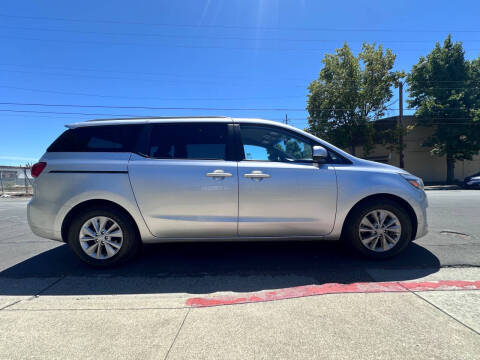 2016 Kia Sedona LX