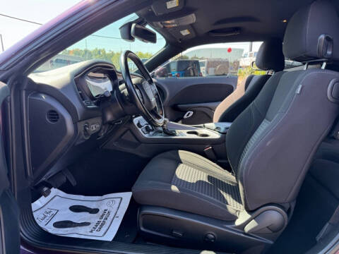 2022 Dodge Challenger SXT