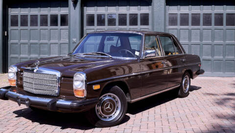 1975 Mercedes-Benz 240-Class for sale at Bill Dovell Motor Car in Columbus OH
