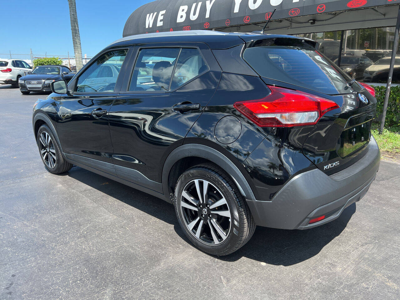 2019 Nissan Kicks Wagon - $16,900
