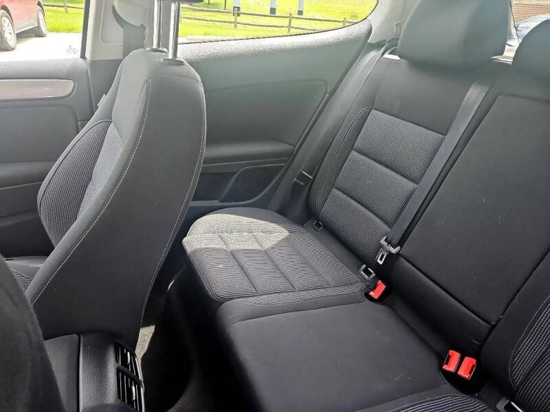 2013 Volkswagen Golf 2.5L PZEV