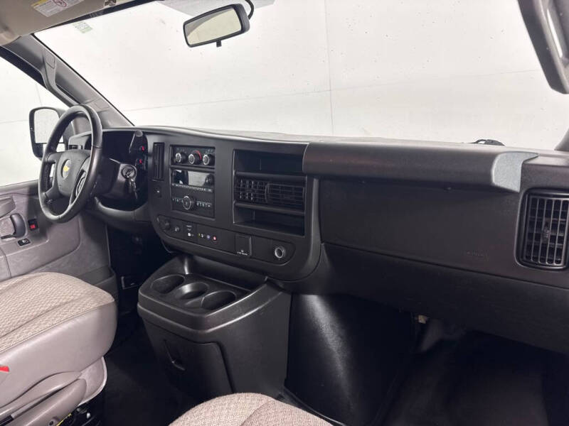 2020 Chevrolet Express 2500