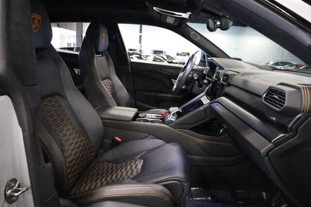 2021 Lamborghini Urus