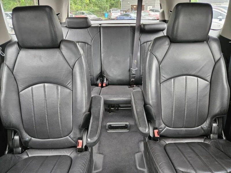 2011 GMC Acadia Denali