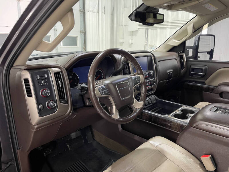 2016 GMC Sierra 2500HD Denali