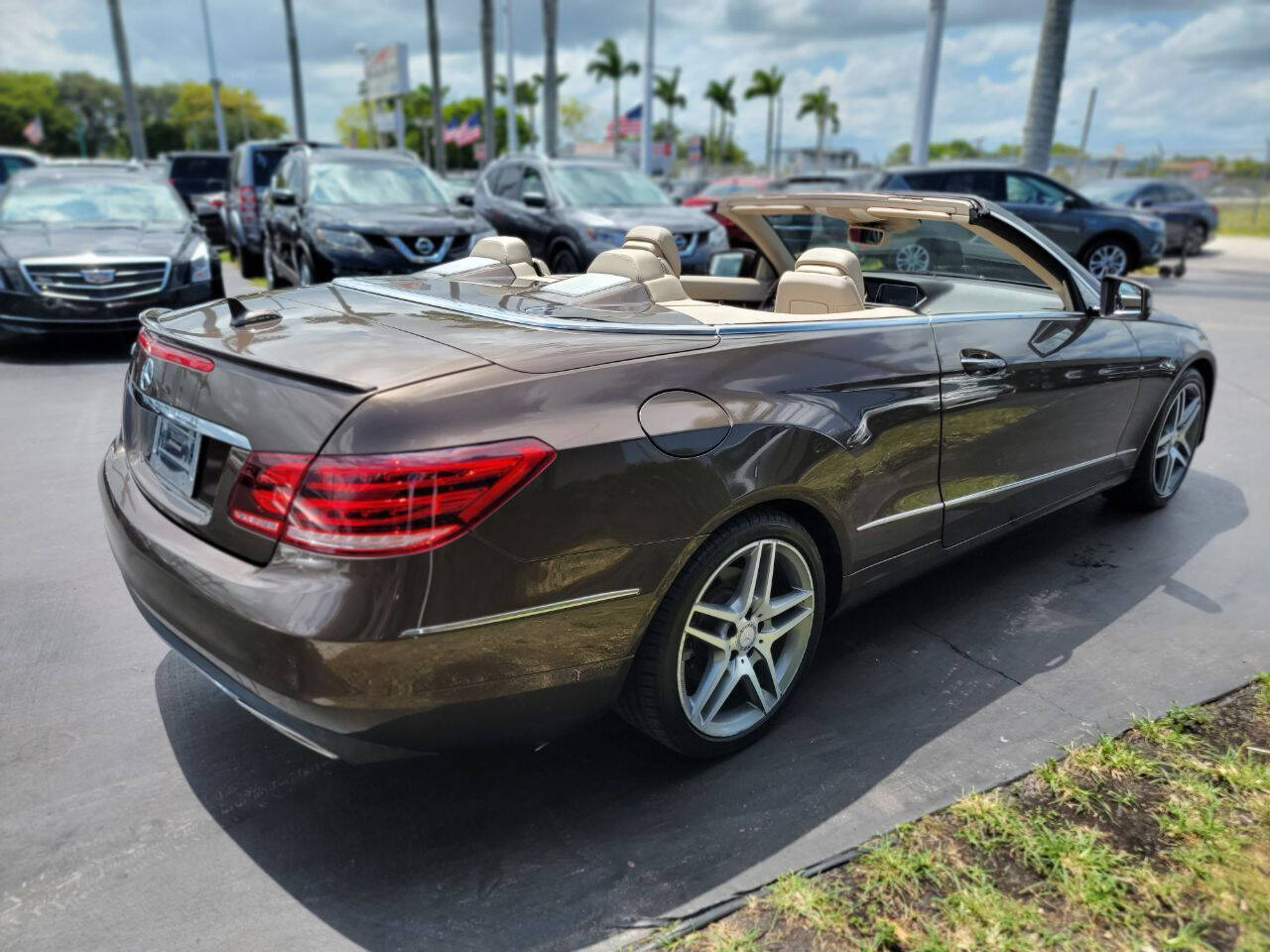 2014 Mercedes-Benz E-Class  - $19,900