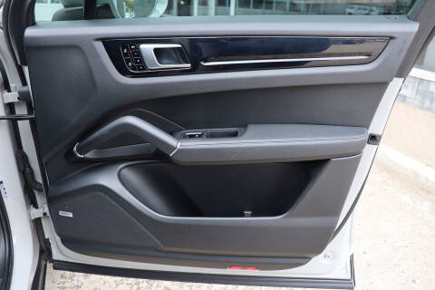 2021 Porsche Cayenne Coupe