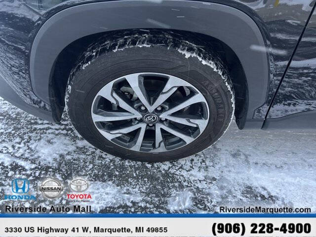 2022 Toyota Corolla Cross XLE