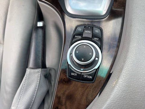 2009 BMW 5 Series 528i