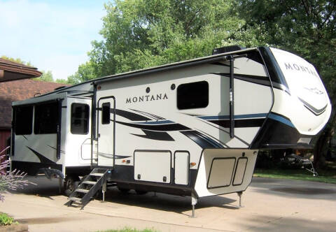 2021 Keystone Montana 3121RL for sale at Carver Auto Sales in Saint Paul MN