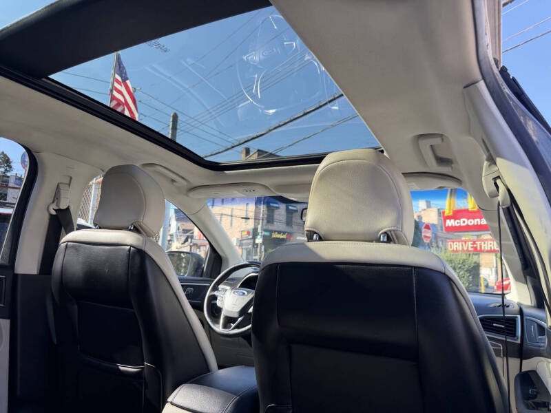 2017 Ford Edge Titanium