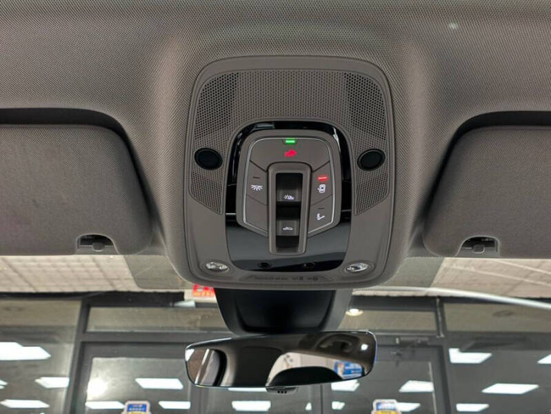 2022 Audi Q7 quattro Premium Plus 55 TFSI