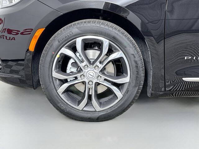 2026 Chrysler Pacifica Pinnacle