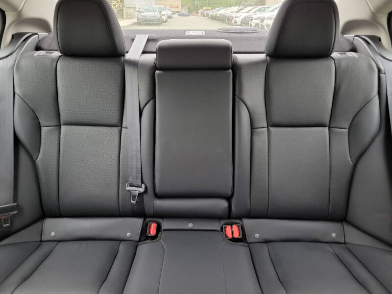 2024 Subaru Legacy Touring XT