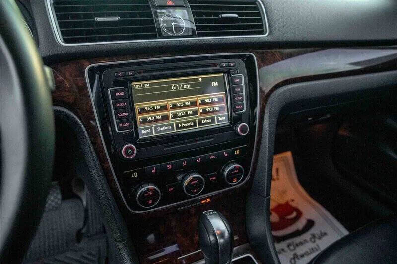 2013 Volkswagen Passat TDI SEL Premium