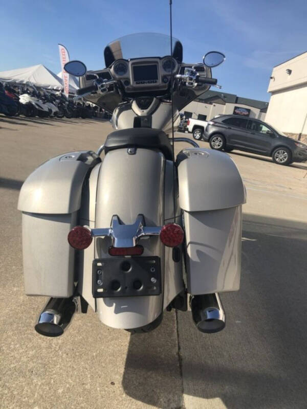 2022 Indian CHIEFTAIN LIMITED, SILVER QUAR
