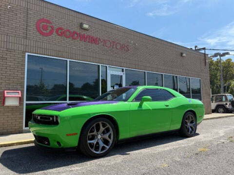 2016-dodge-challenger-sxt-2dr-