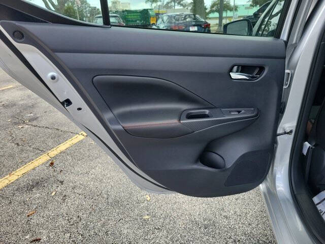 2025 Nissan Versa SR