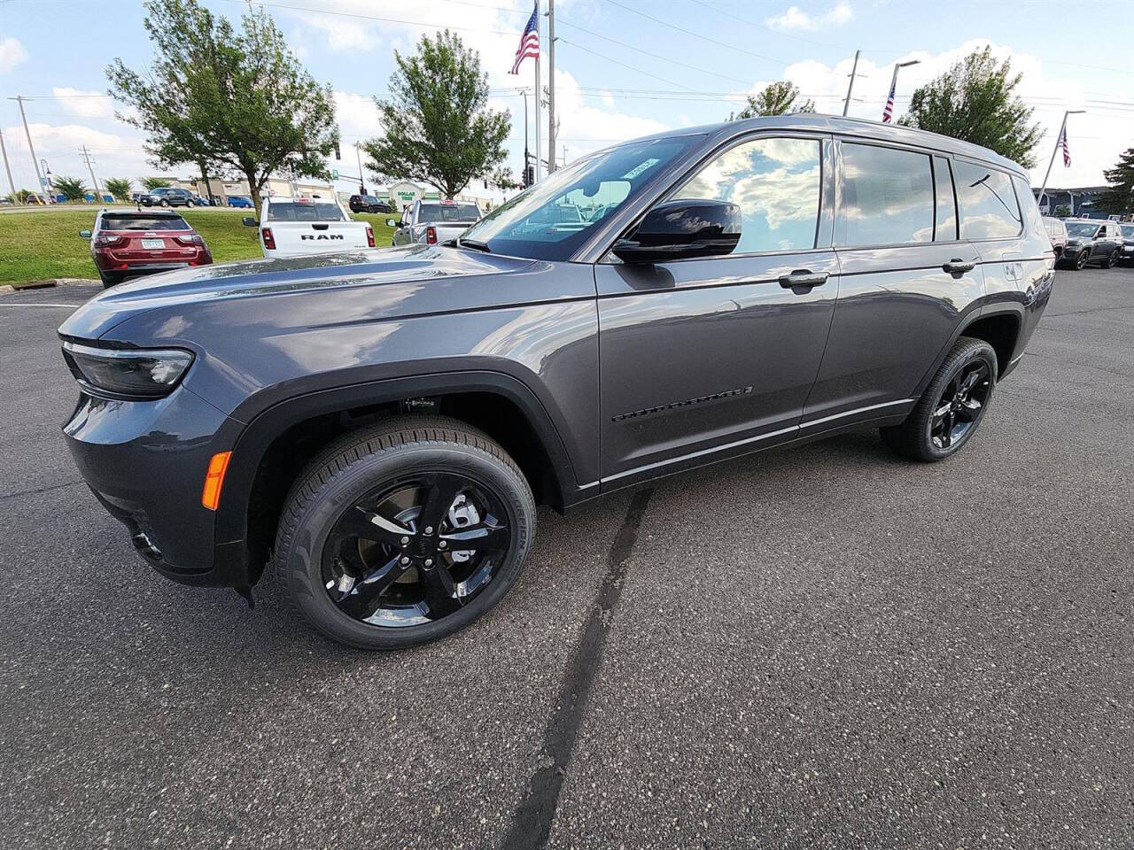 2024 Jeep Grand Cherokee L for sale at Victoria Auto Sales in Victoria, MN