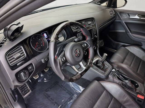 2017 Volkswagen Golf GTI SE