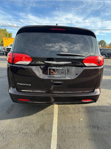 2017 Chrysler Pacifica Touring
