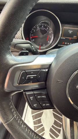 2015 Ford Mustang V6