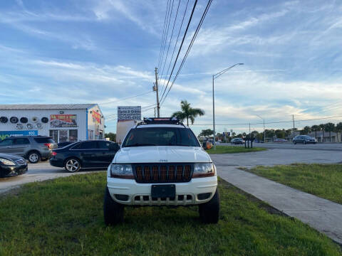 2002 Jeep Grand Cherokee for sale at ONYX AUTOMOTIVE, LLC in Largo FL