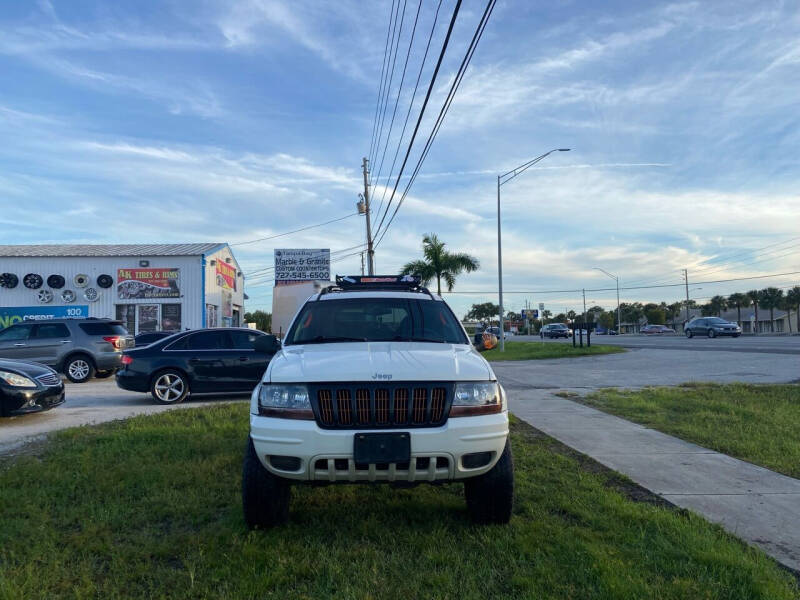 2002 Jeep Grand Cherokee for sale at ONYX AUTOMOTIVE, LLC in Largo FL