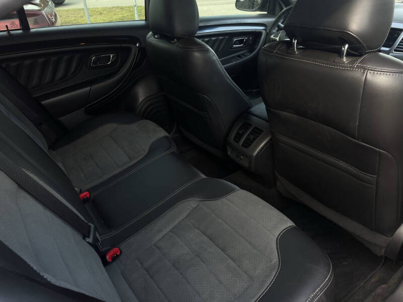 2013 Ford Taurus SHO