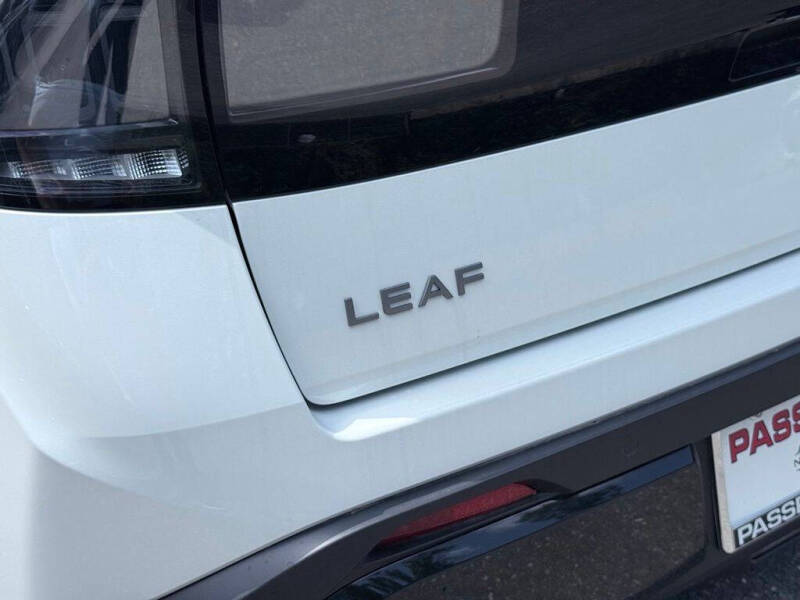 2026 Nissan LEAF Platinum+