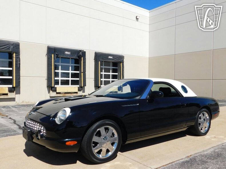 2002 Ford Thunderbird Deluxe