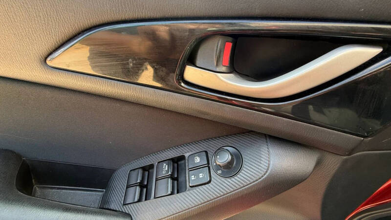 2015 Mazda MAZDA3 i Touring