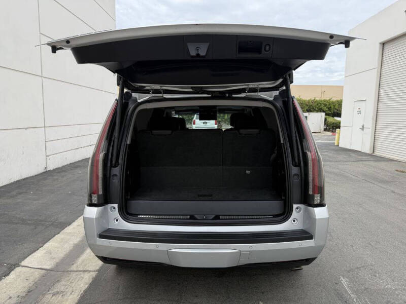 2015 Cadillac Escalade Luxury