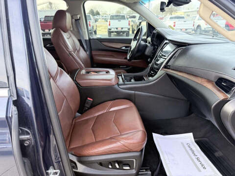 2017 Cadillac Escalade ESV Luxury