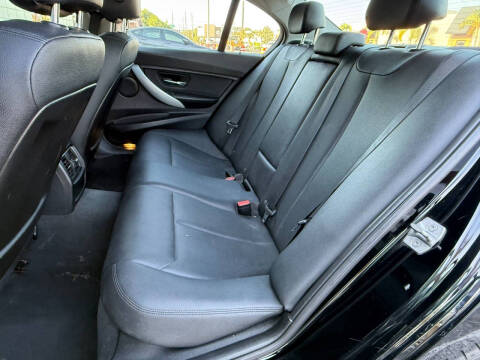 2016 BMW 3 Series 320i