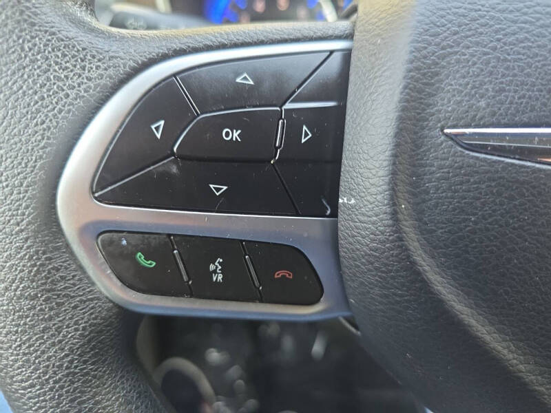 2017 Chrysler Pacifica LX