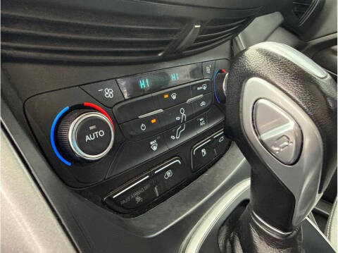 2017 Ford C-MAX Energi SE