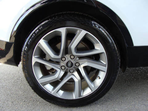 2020 Land Rover Discovery Landmark Edition