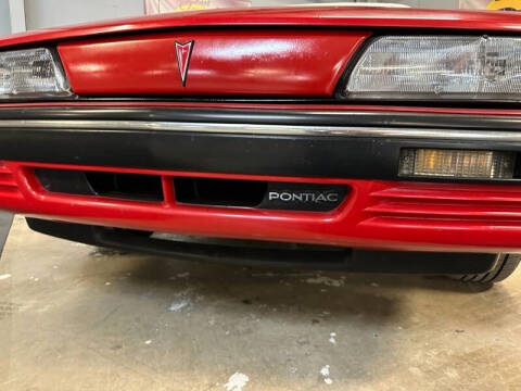 1991 Pontiac Sunbird LE