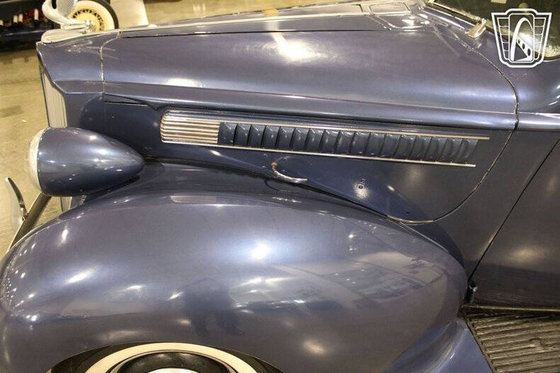 1939 Packard Six