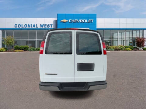 2025 Chevrolet Express 2500