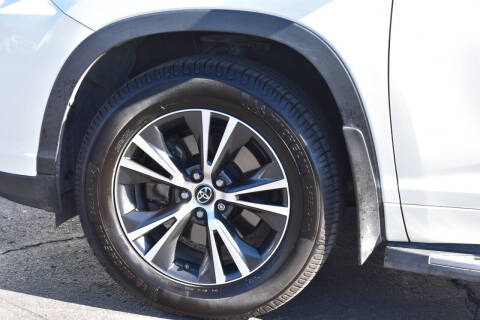 2017 Toyota Highlander LE