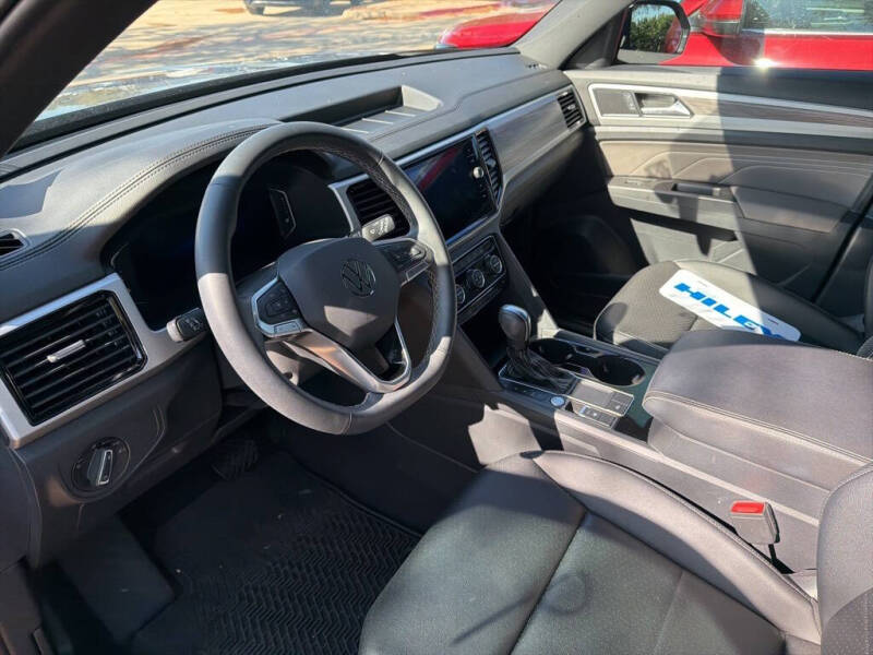 2023 Volkswagen Atlas Cross Sport SE