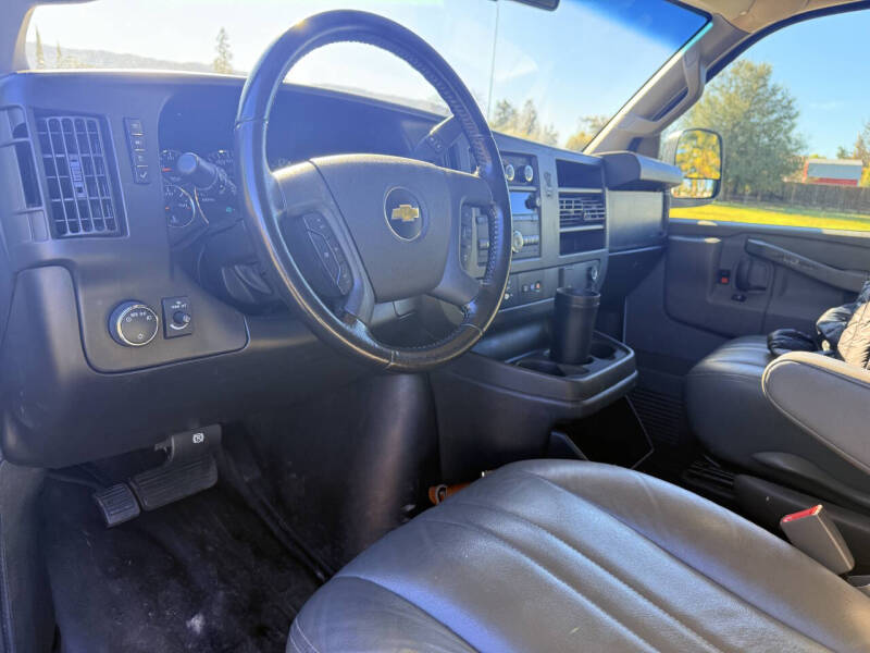 2021 Chevrolet Express 2500