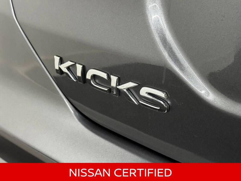 2024 Nissan Kicks SR