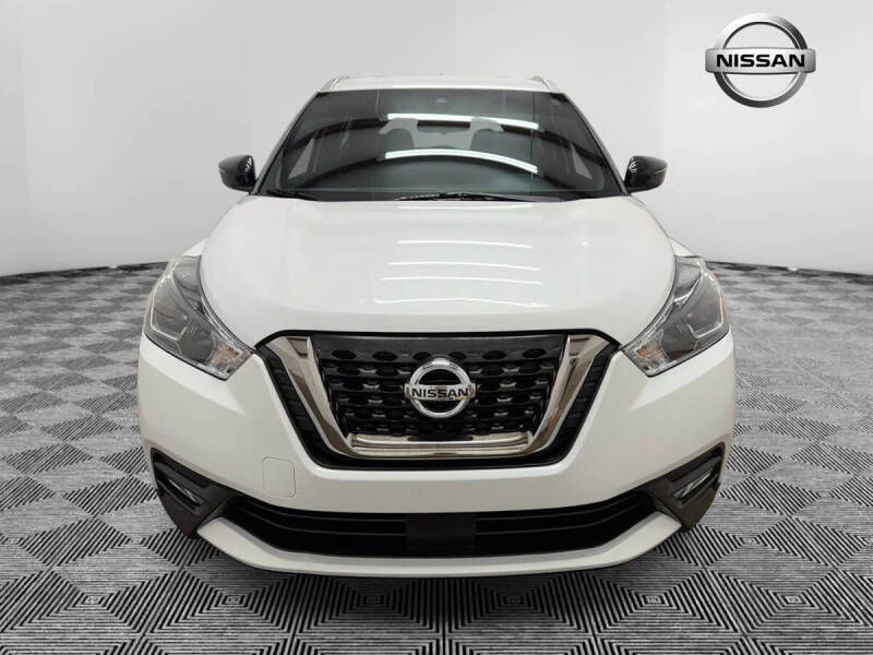2020 Nissan Kicks SR