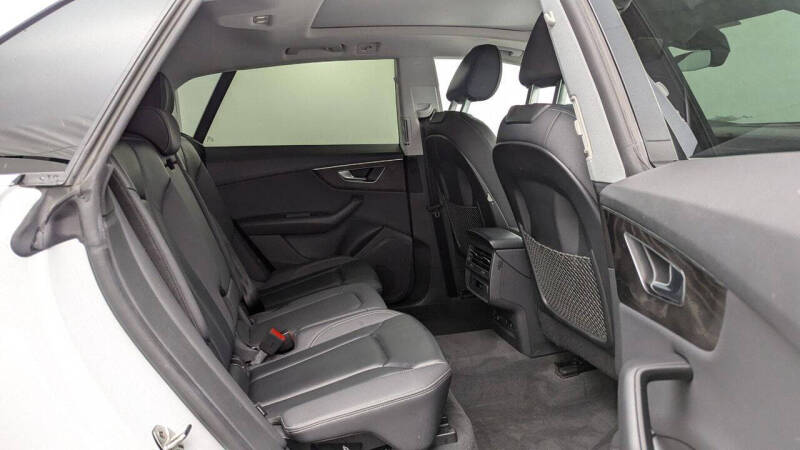 2022 Audi Q8 quattro Premium 55 TFSI