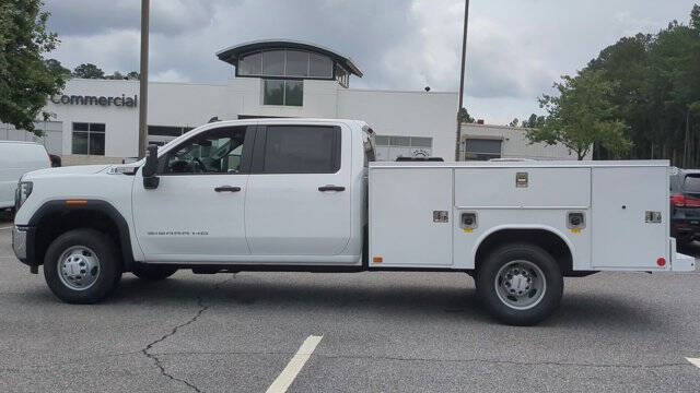 2025 GMC Sierra 3500HD CC Pro